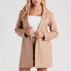 NWT Misguided Women’s Tan Coat Size 4